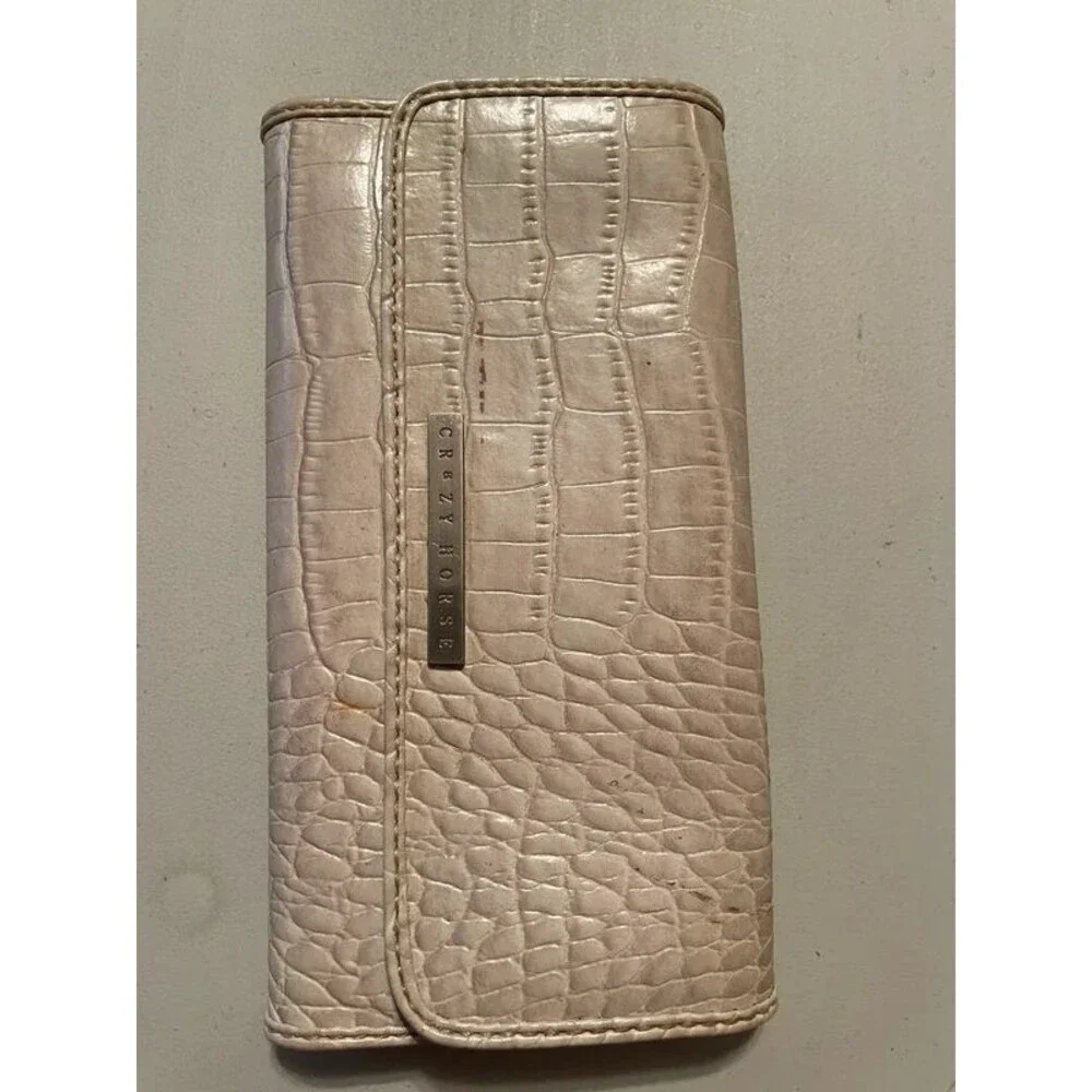 Crazy Horse Liz Claiborne  Beige